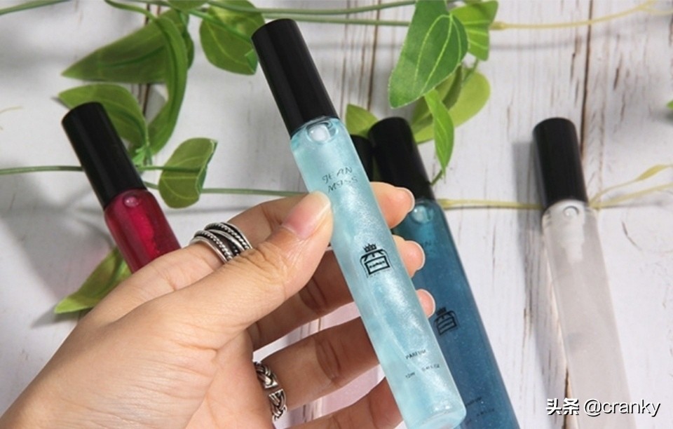 喂!不是吧!你还不进来看看啊?