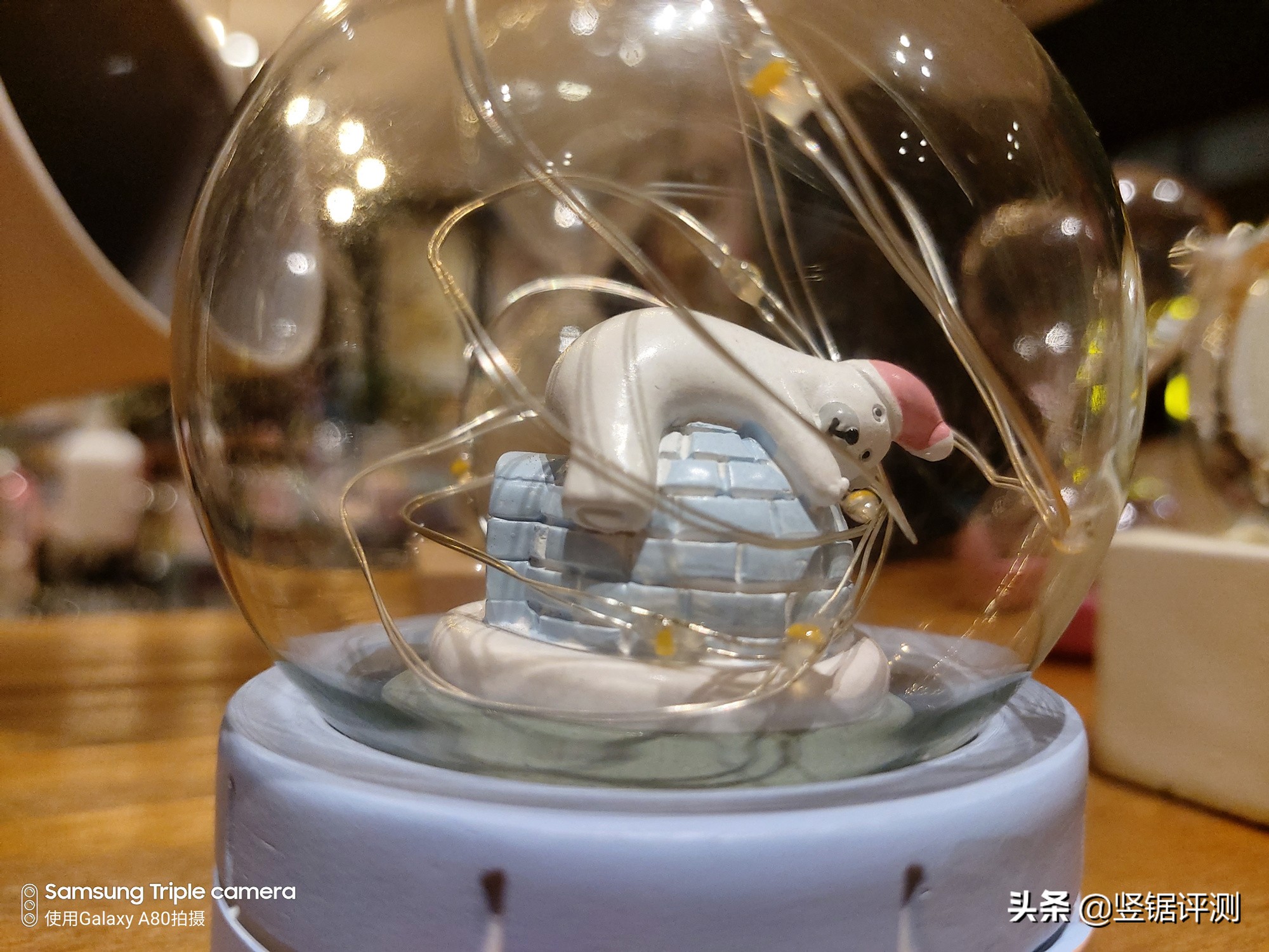 三星A80深度评测，6.7英寸全面屏，旋转摄像头设计