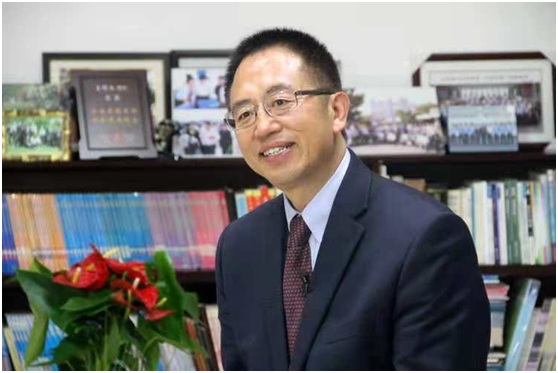 每一个孩子都应该被爱,只有你的孩子可以无条件的爱你