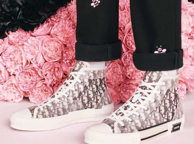 华伦天奴刘雯同款鞋,刘雯杨幂同款乐福鞋