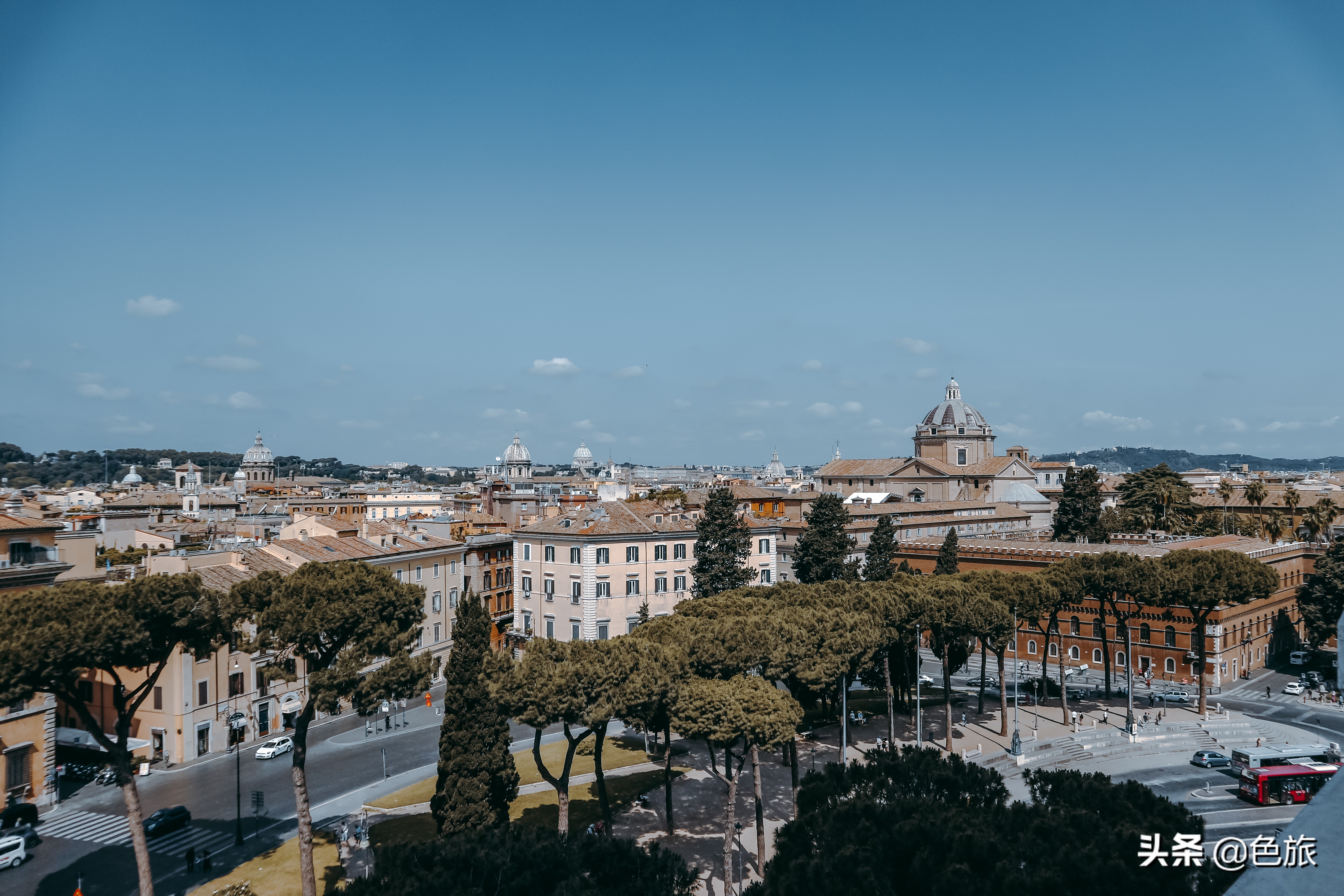 跟随赫本的脚步重温罗马假日,跟着赫本的脚步来到了罗马