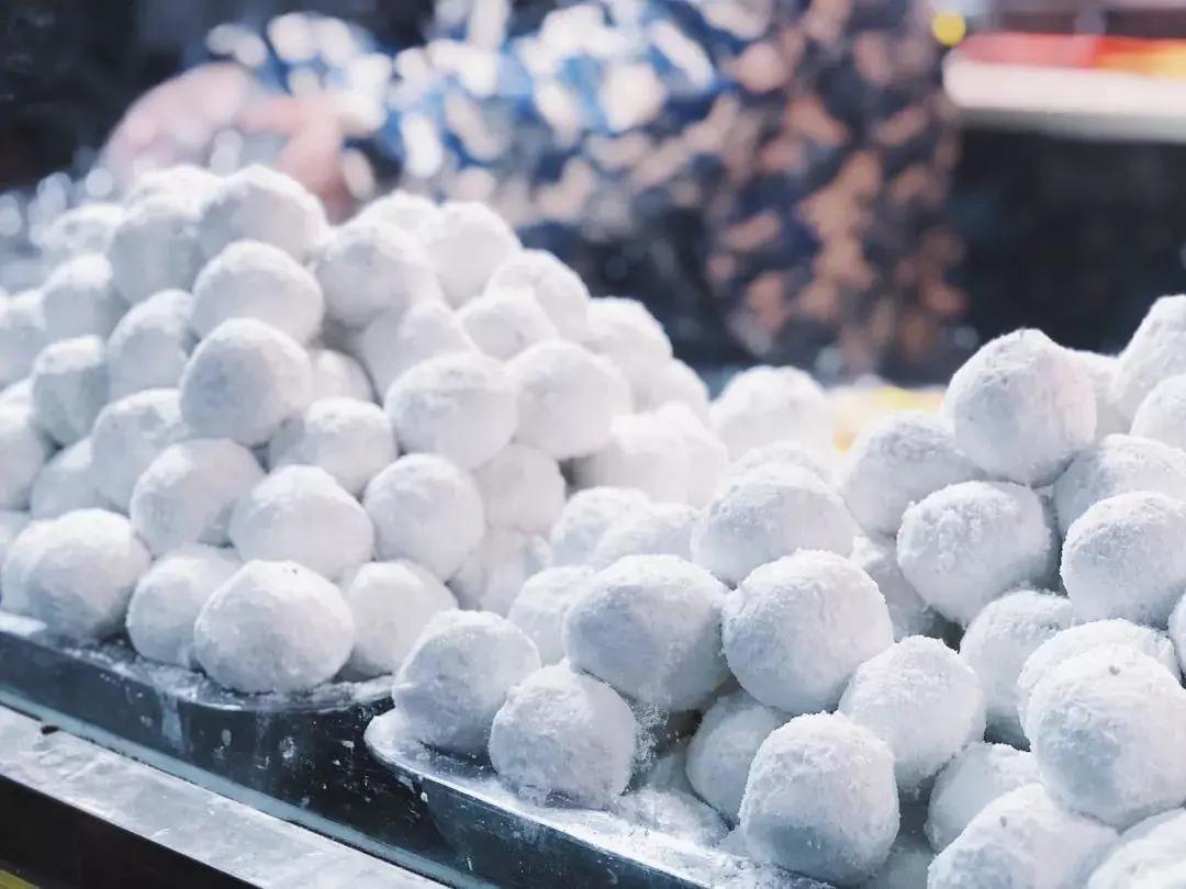 元宵节到了送你一碗最美的汤圆,元宵节软糯香甜的大汤圆
