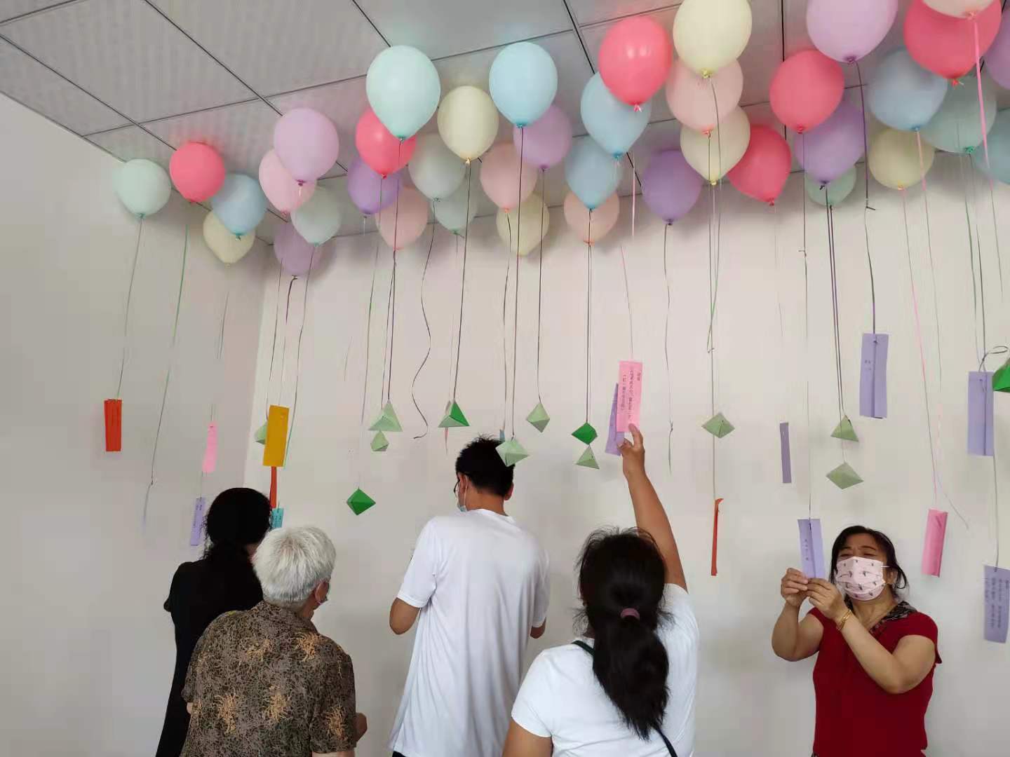 河北保定：隶都景苑社区开展“永远跟*党**走浓浓端午情”主题活动