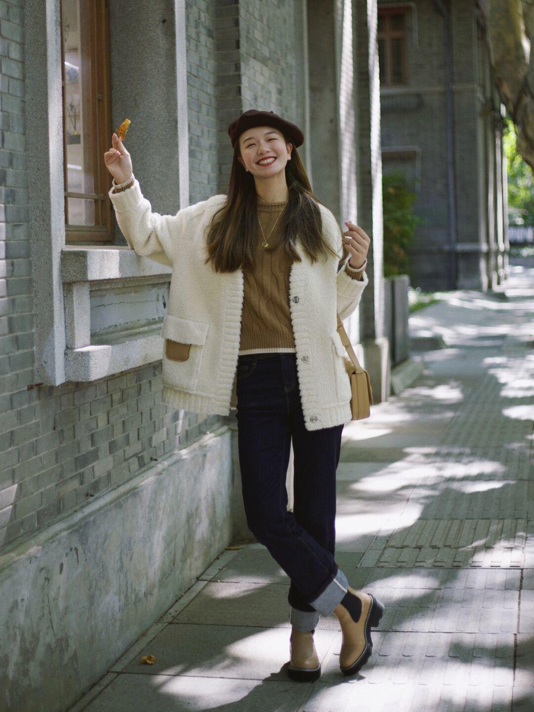 马甲衬衫叠穿搭配什么裤子,衬衫搭配马甲怎么穿才好看