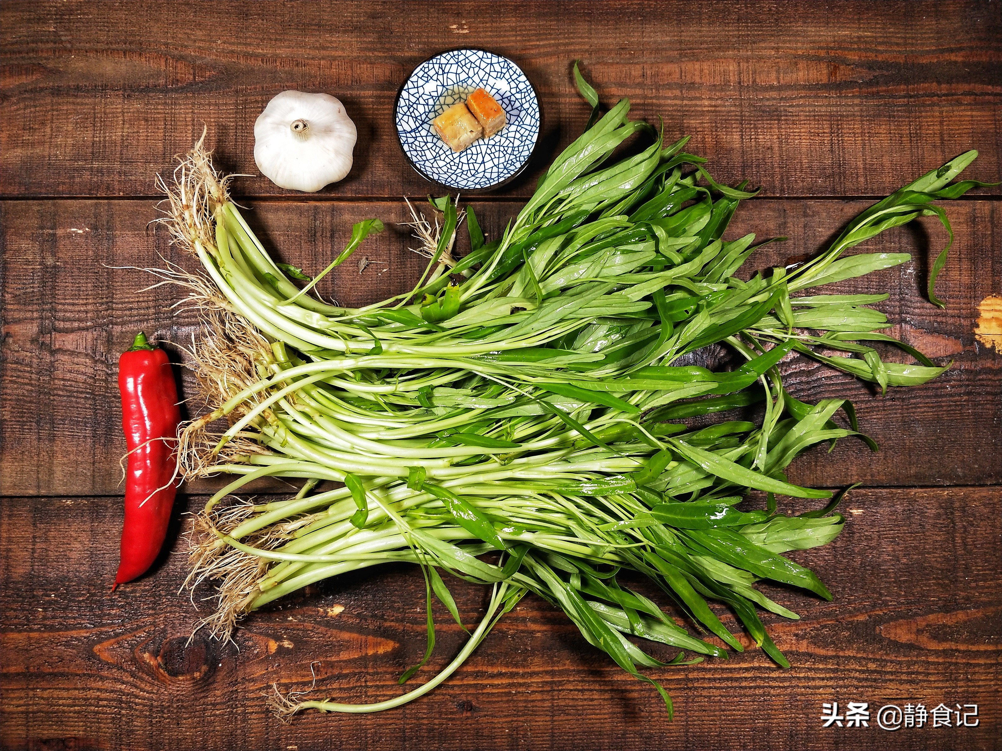 广东正宗腐乳空心菜,腐乳炒空心菜腐乳是先放还是后放