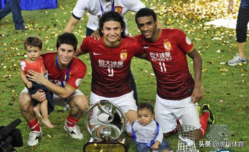 穆里奇回复孔卡退役,孔卡在恒大辉煌时期比赛视频