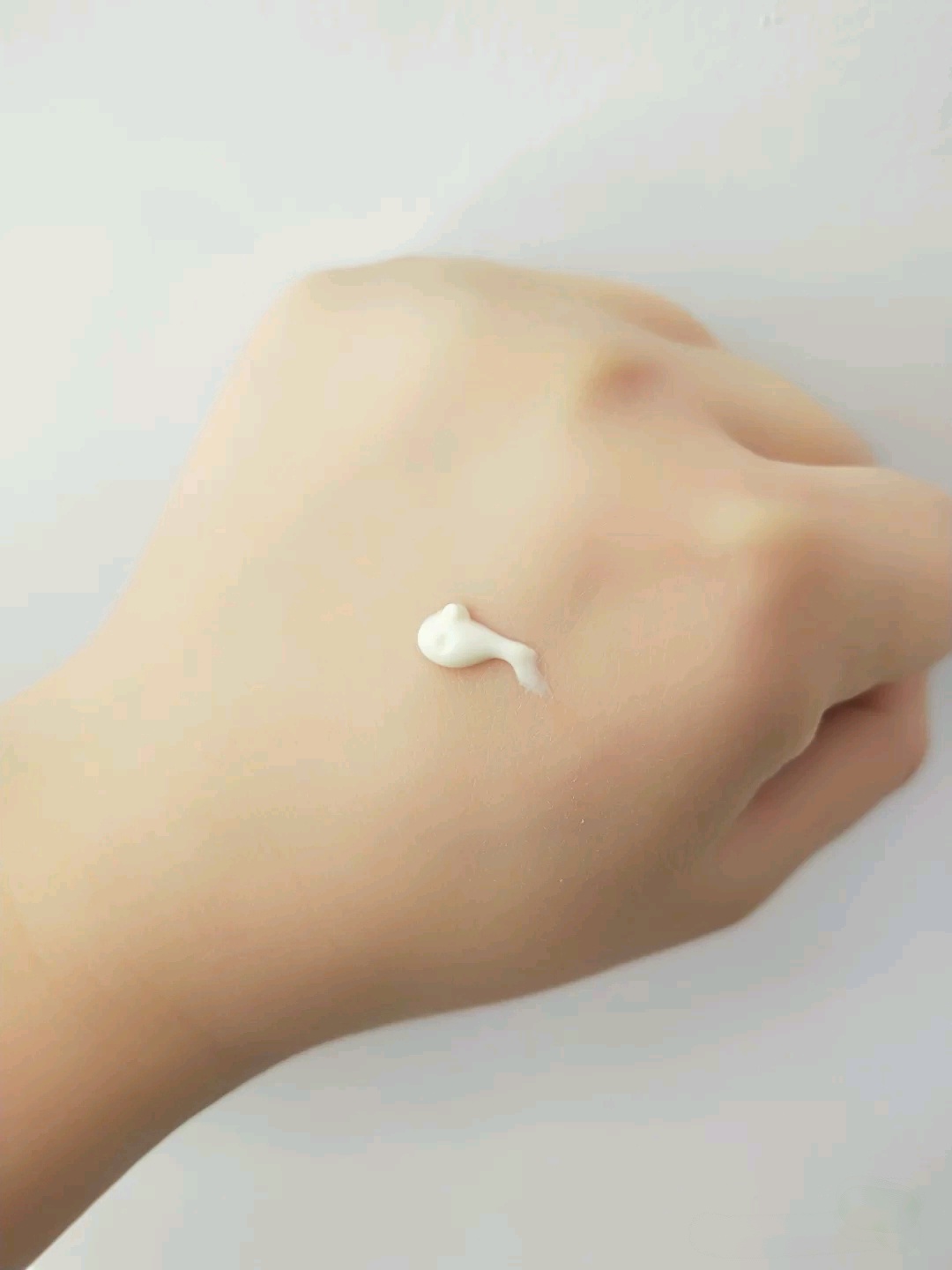 防晒推荐欧莱雅小金瓶,防晒排名第一名口碑最好欧莱雅