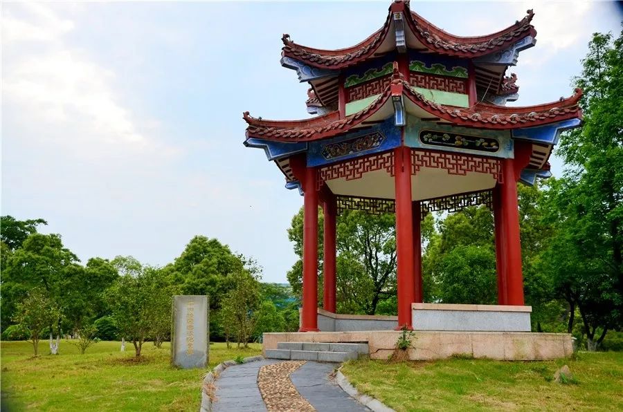 厉害了我的大学！100张图告诉你，有一种青春叫瑶湖高校！