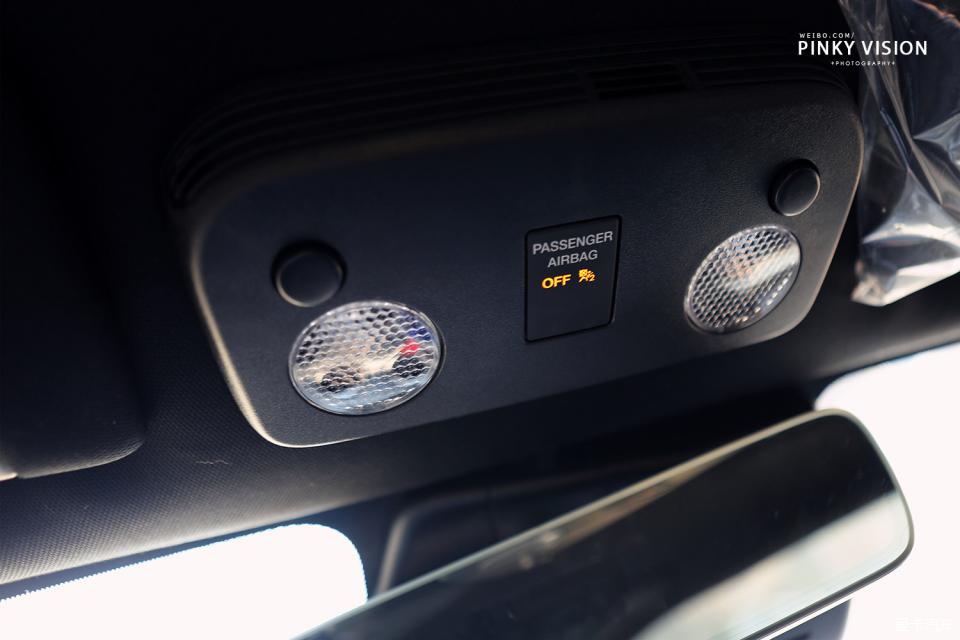 野马mustang宝石红,mustang提车真实评价