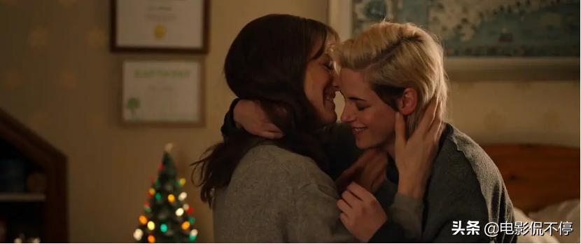 带蕾丝女友见家长?这部合家欢同性电影竟然这么嗨