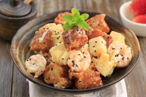 吃剩的油条不用扔这样做味道很好,吃不完的油条有什么新的做法