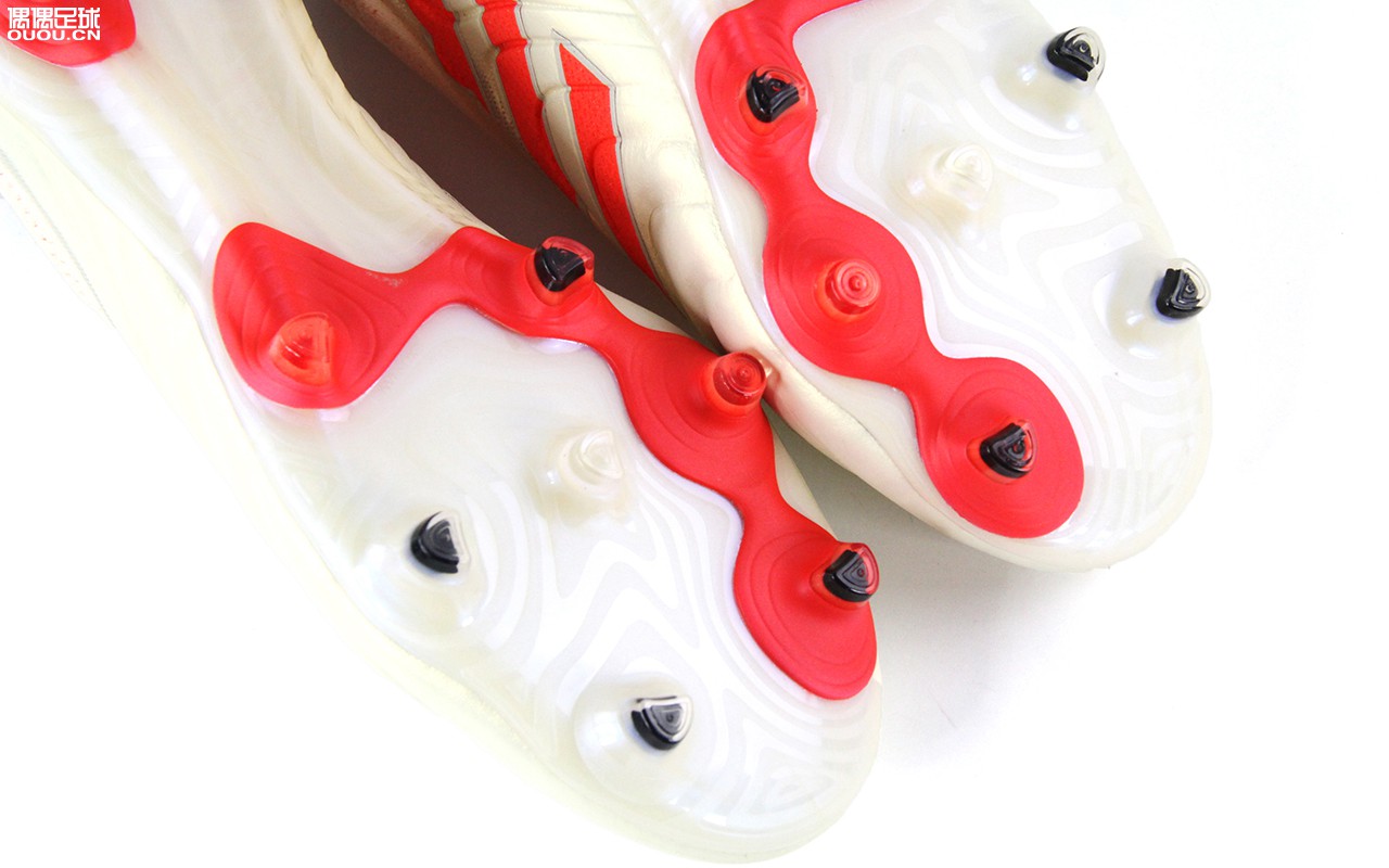 袋鼠皮也能玩无鞋带！阿迪达斯COPA19+FG静态赏析