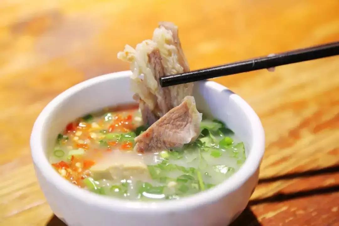 成都美食美景攻略,成都特色美食推荐地方在哪里