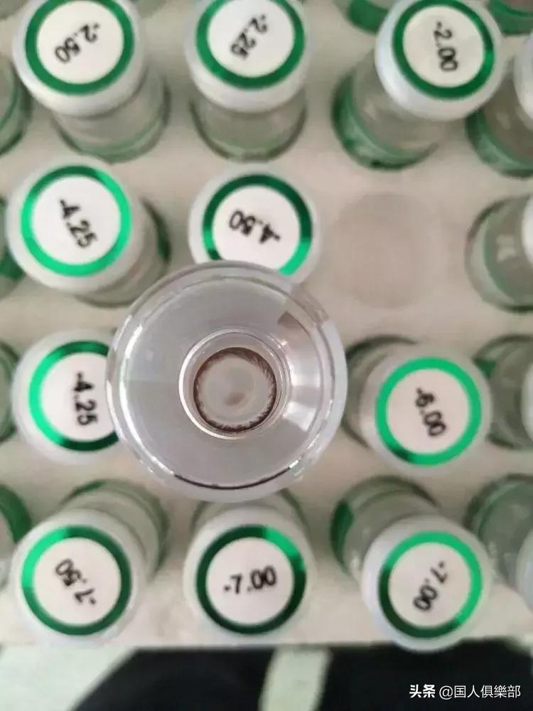 美瞳毁了一个女孩是真的吗,正在被美瞳毁掉的女孩们