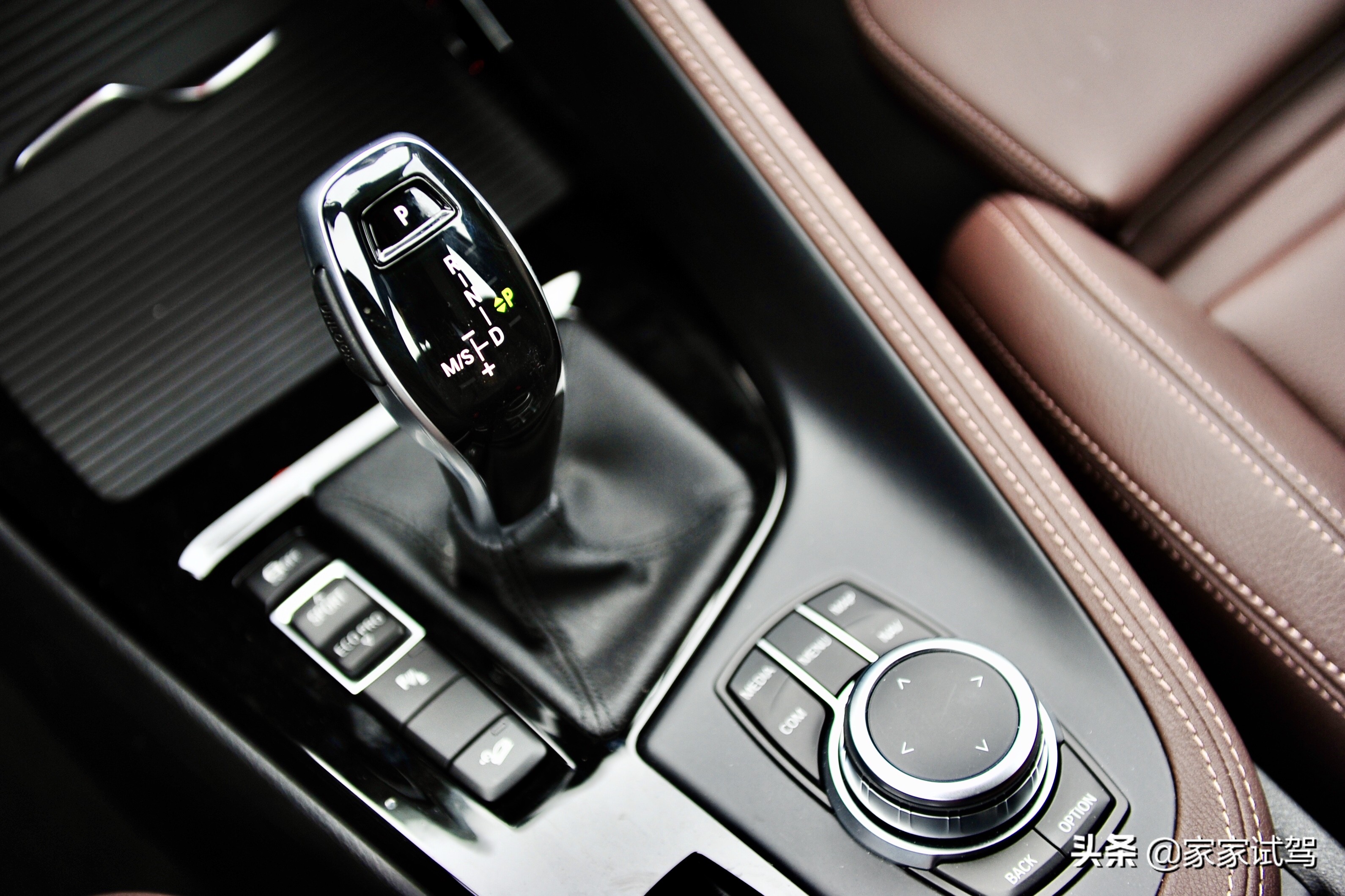 当新BMWX1遇见奔驰GLB，论一台紧凑型SUV该有的样子