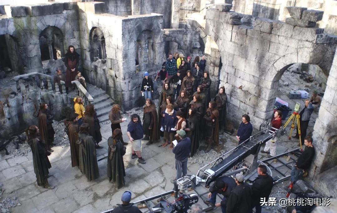 相隔20年的指环王再现荧幕,20年前的指环王依旧是魔幻电影