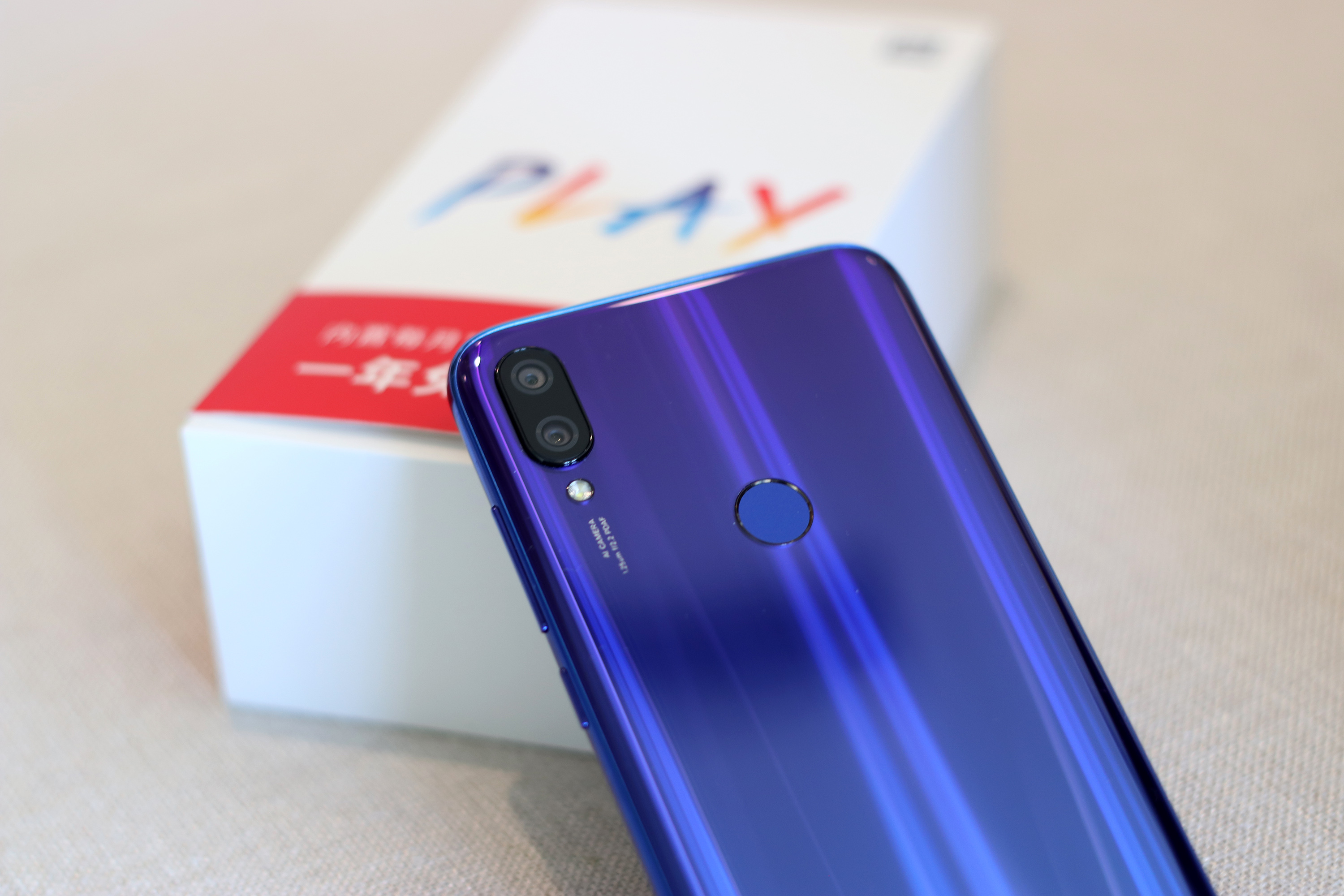 小米play值得入手吗,小米play能卖多少钱