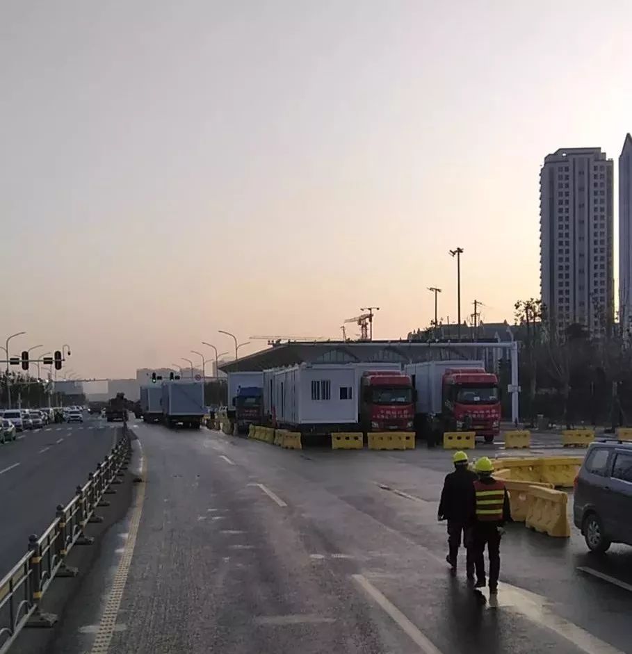 争分夺秒支援武汉,万众一心援助武汉