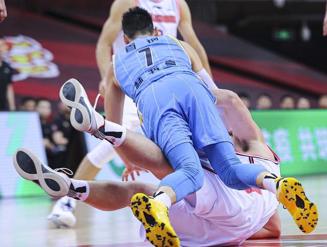 易建联广东队最新比赛,易建联广东最新比赛