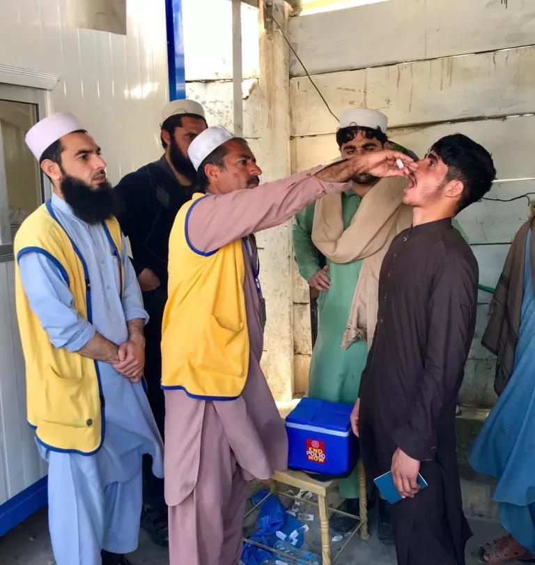 这种宝宝千万不能口服脊灰疫苗,就算是先注射再口服也不行!