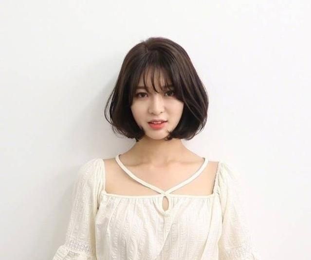 头发烫内扣能保持多久,做内扣发型时上面头发要软化吗