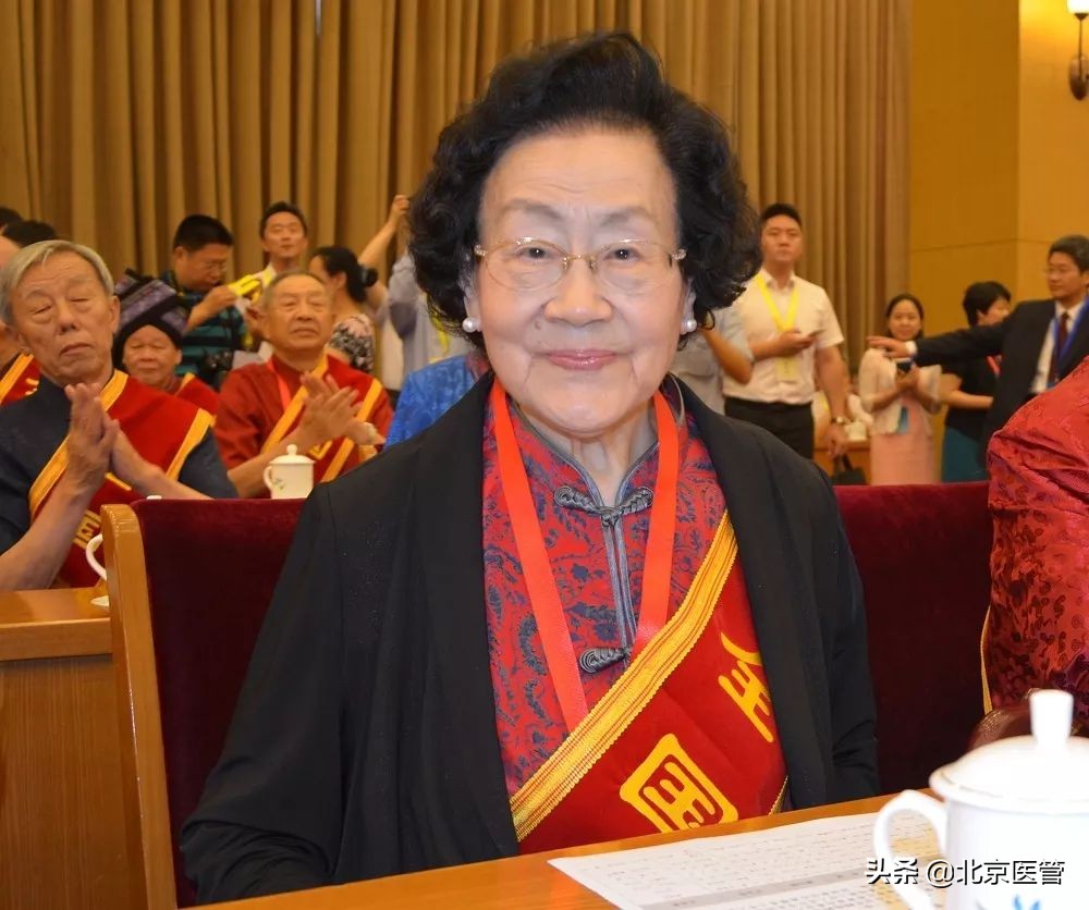 说好一起变老你却驻颜有术？国家级名老中医研发的护肤品了解一下