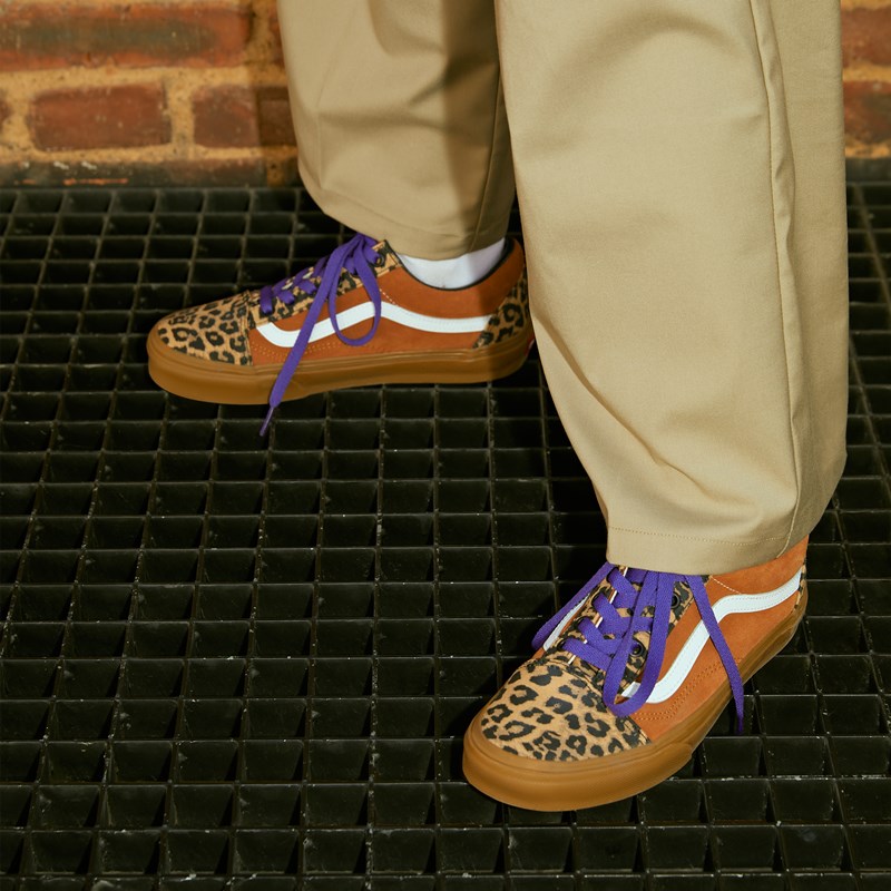 vans蓝色动物纹,vans棋盘格新年款