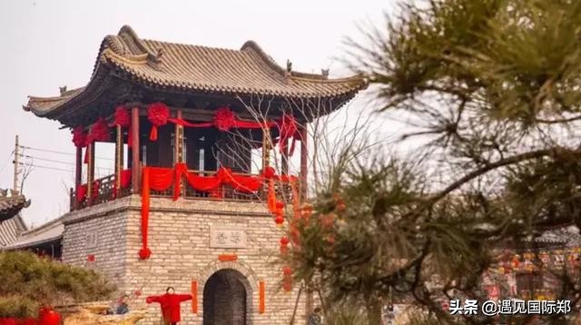 建业樱桃沟足球小镇,郑州樱桃沟建业足球小镇要门票吗