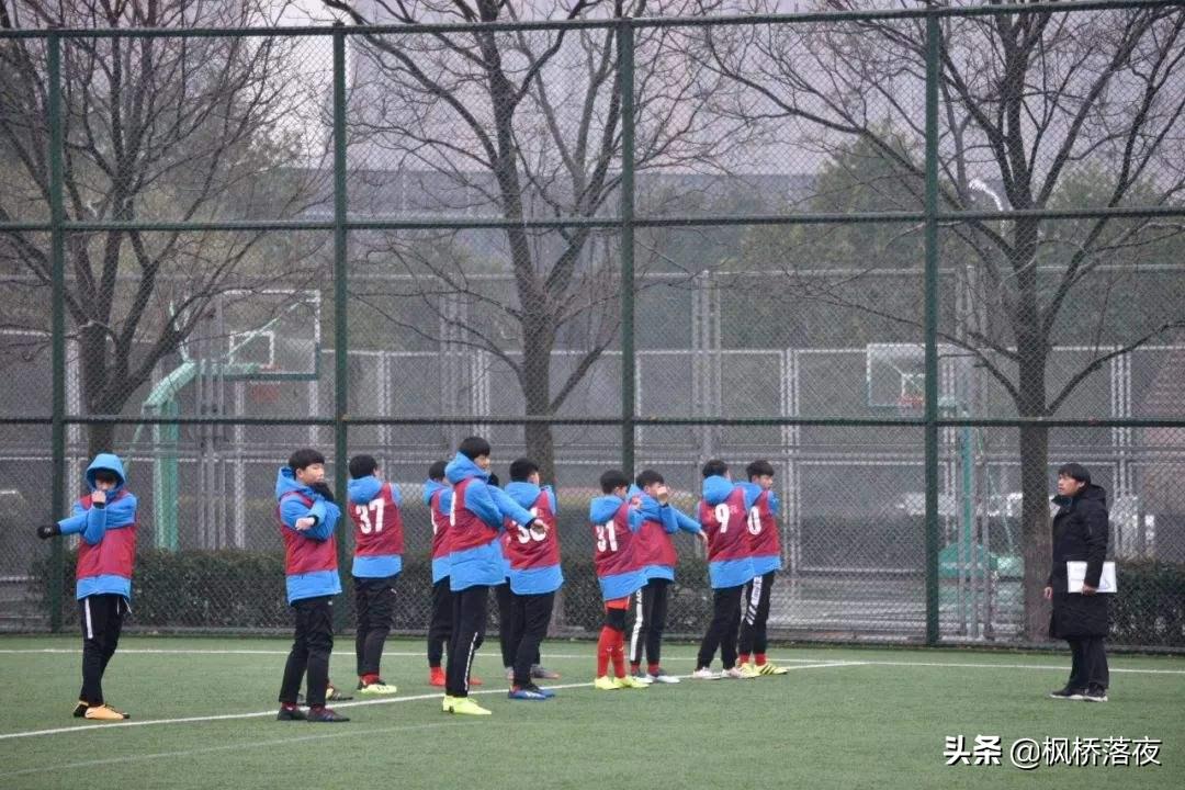 中超裁判再现争议判罚裁判是谁,中超裁判真实情况