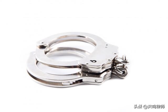 强制注射精液进女子阴道如何定罪?