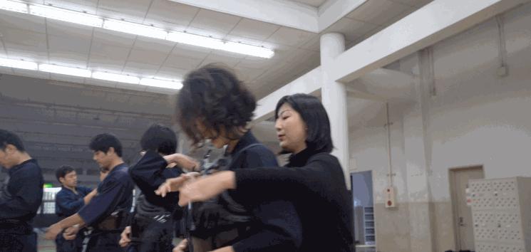 穿着“一袋大米”的剑道，千元购到奢侈品，这是真的么？