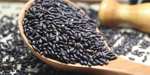 红米黑米黄米一起煮粥功效,红米和黑米紫米有区别吗