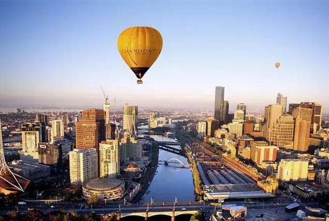 墨尔本最美海滨公路大洋路自由行,墨尔本五月精彩活动指南