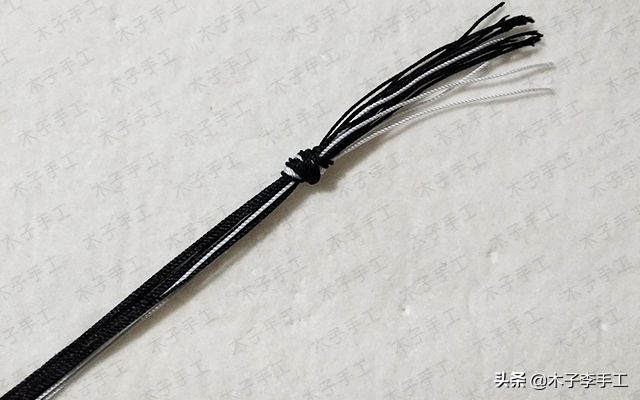 如何自己编一个手机挂绳,编绳手机挂绳