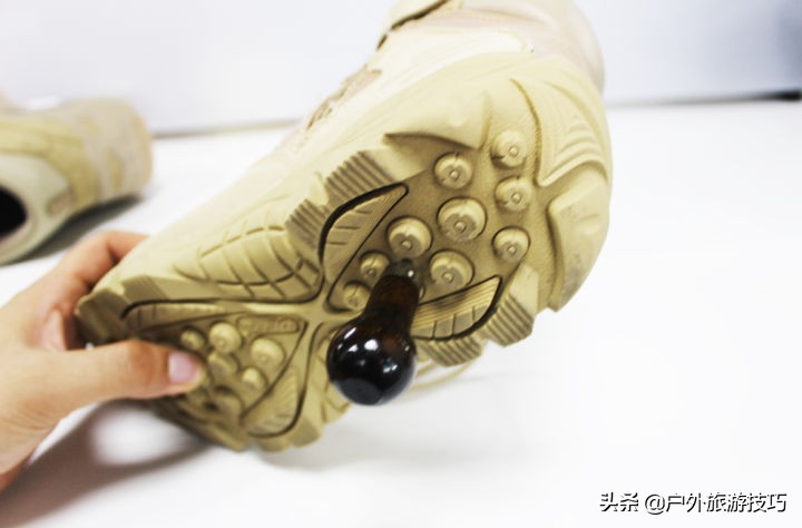 户外装备打假贴：*力暴**测评让你弄清山寨和正品军靴的区别（下）