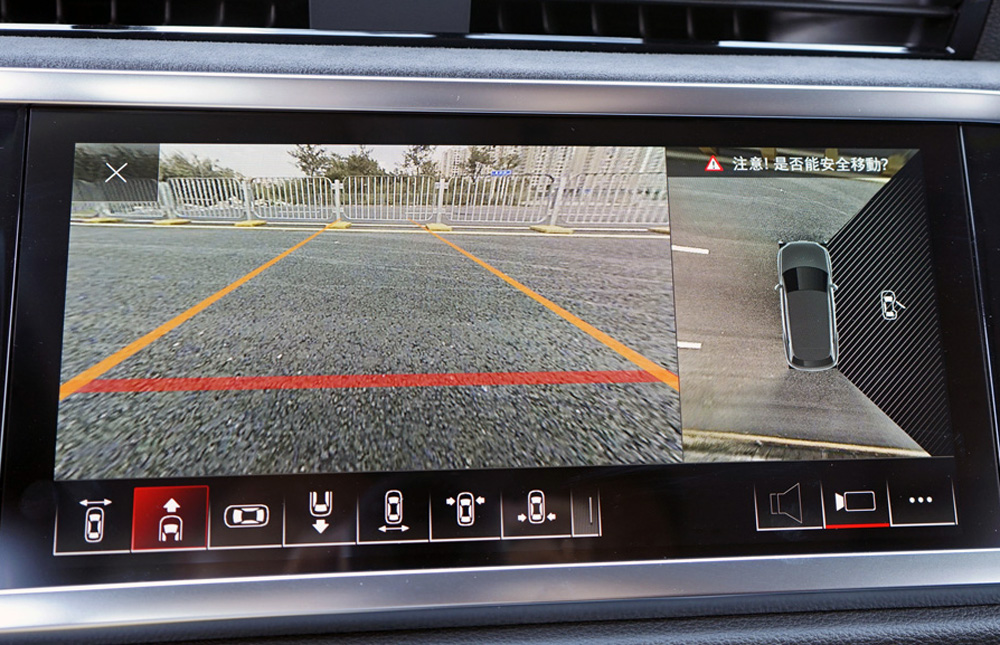 奥迪q345tfsiquattro,奥迪q335tfsi时尚动感型测评