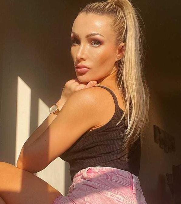 疫情空姐自救,疫情期间空姐挣多少钱