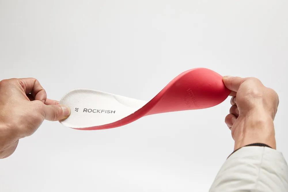 小白鞋推荐英伦风,经久耐穿的小白鞋