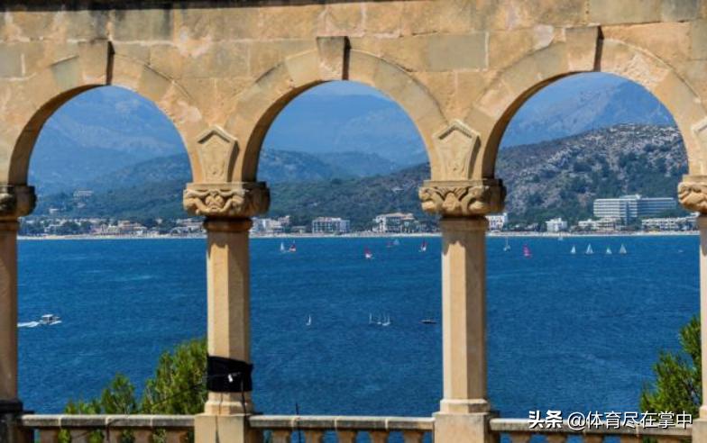 纳达尔本土复出马德里赛顺利晋级,皇马官方祝贺纳达尔