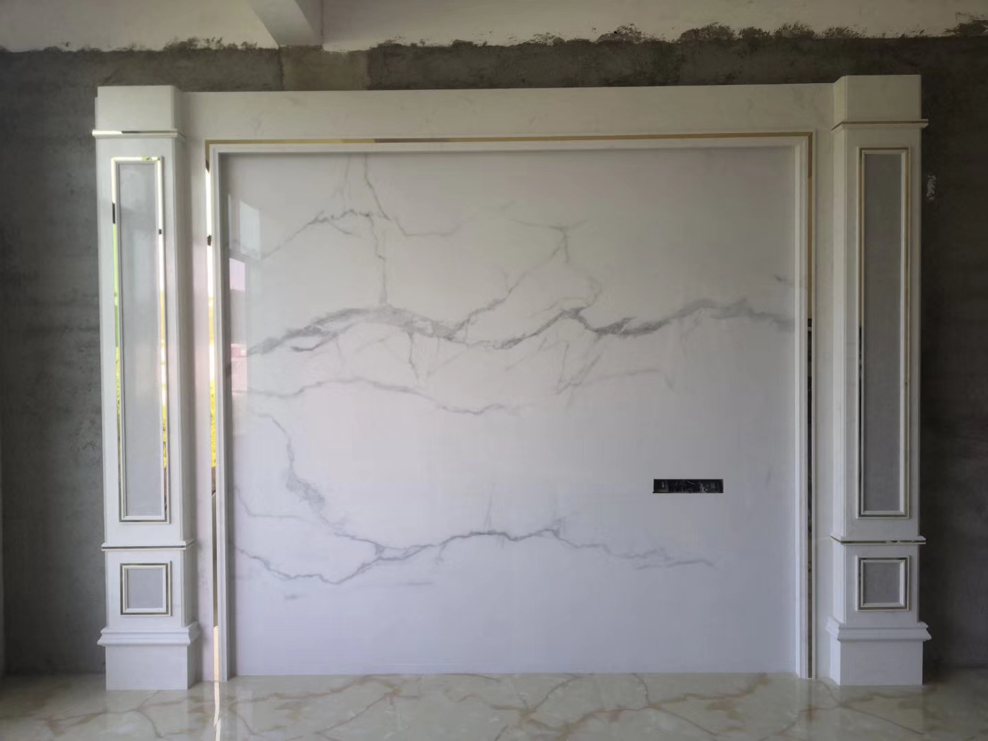 瓷砖和石材背景墙区别,瓷砖背景墙一般怎样装饰