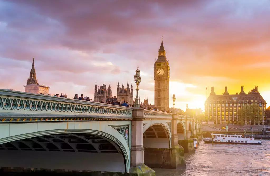 英国全科医师收入,在英国当医生需要什么条件