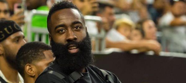 哈登为什么和球队合作,詹姆斯和哈登是一个球队吗