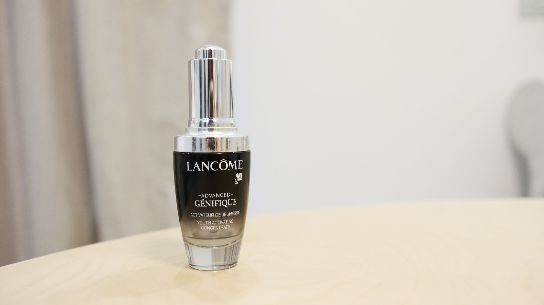 雪花秀润燥精华和兰蔻小黑瓶,雪花秀肌底液和兰蔻小黑瓶哪个好