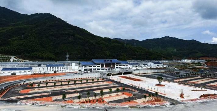 原创诗词14首,经典诗词36首