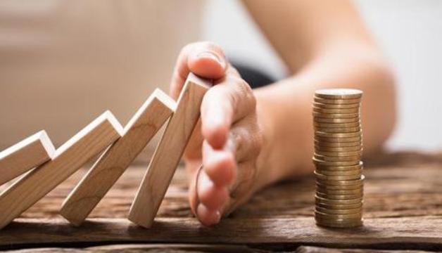 入职一年结婚该不该给同事发请柬,刚离职同事发请柬结婚要不要随礼