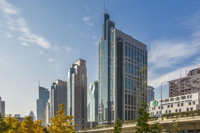 地产基金退出的秘密:卖一栋楼赚10亿,300亿外资疯狂抄底上海