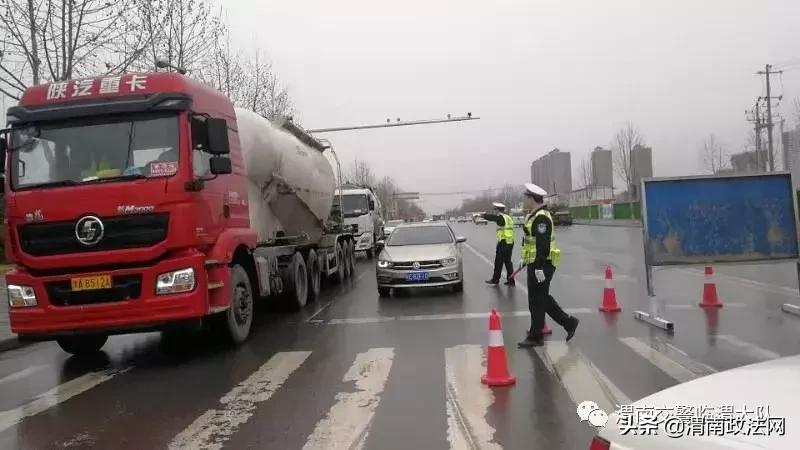 当男孩足球比赛遇上女裁判员,当足球比赛遇到篮球裁判