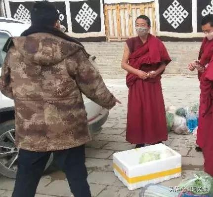 党员冲在疫情防控一线,疫情面前党员干部坚守一线