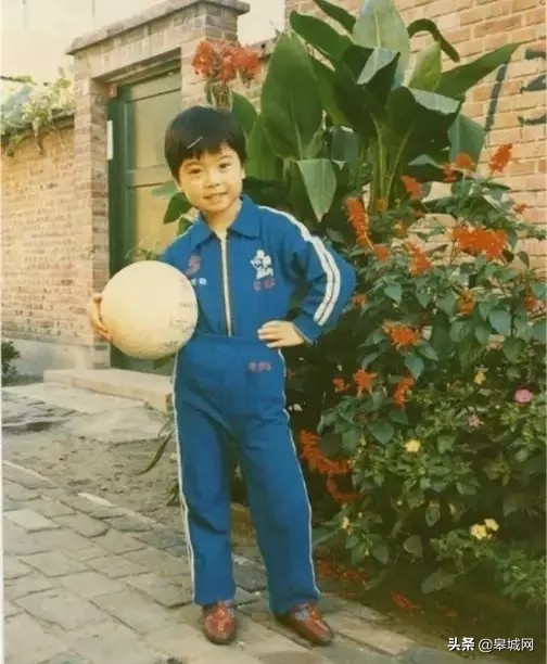 曾经这种衣服在六安夏天人手一件，穿过的都老了