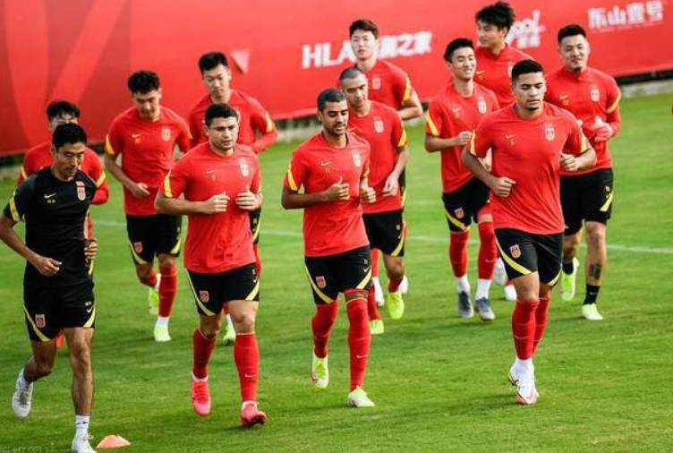 国足至今第几次冲击世界杯,国足2018年十二强赛成绩回顾